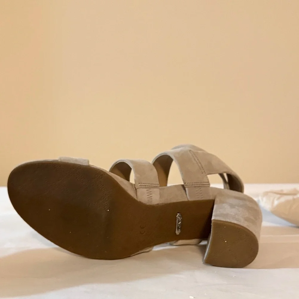 Vionic Taupe Strappy Heels - Picture 7 of 15